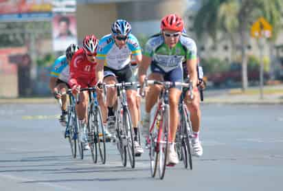 La competencia tuvo como meta intermedia el ejido La Partida desde las afueras de La Unión. (EL SIGLO DE TORREÓN)