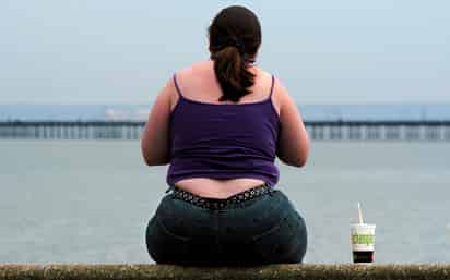 La tasa de obesidad en las mujeres es mayor que la de los hombres en todo el mundo, aunque mucho más baja en general que en los Estados Unidos. (ARCHIVO)