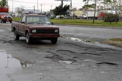 Asfalto. El mal estado del pavimento es uno de los señalamientos más frecuentes por parte de los ciudadanos gomezpalatinos. (EL SIGLO DE TORREÓN)