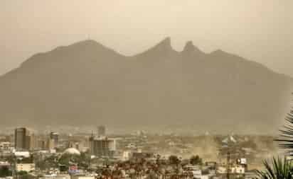 Actualmente la ciudad de Monterrey tiene un millón 135 mil 512 habitantes, su área metropolitana es la tercera más poblada tan sólo después de la Ciudad de México y Guadalajara, es la número 17 en América del Norte y la número 10 en Latinoamérica. (ARCHIVO)