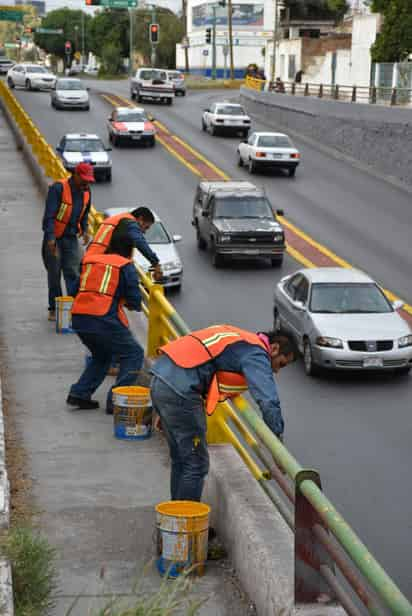 Acciones. Servicios Públicos trabaja en el paso a desnivel de la Urrea para mejorar la imagen. (CORTESÍA)