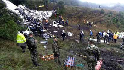 El siniestro de la aeronave boliviana deja como resultado seis sobrevivientes, de los cuales uno murió más tarde, los otros son atendidos en centros hospitalarios de la zona, y 75 pasajeros fallecidos, entre jugadores del equipo de futbol brasileño Chapecoense, equipo técnico, periodistas y tripulación.