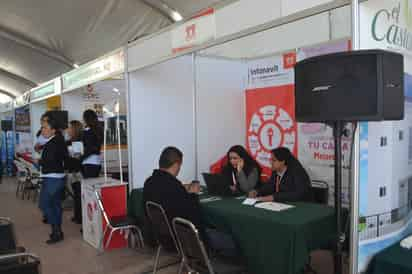 Inauguración. En la Feria de la Vivienda para los Trabajadores participan doce desarrolladoras de vivienda. (ANGÉLICA SANDOVAL)