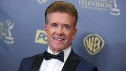 Adiós. Alan Thicke interpretó al padre simpático en la serie televisiva Growing Pains (En español '¡Ay! cómo duele crecer). (ARCHIVO)