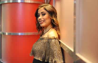 Desde su primer día en ese país, la vida de Sandyael Mikoku cambió por completo ya que se volvió vloggera y no cualquiera, ya que cuenta con miles de suscriptores en Europa, Asia y Latinoamérica en su canal de Youtube. (EL SIGLO DE TORREÓN)
