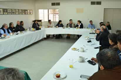 Charla. Ayer la IP regional dialogó con diputadas federales para presentarle algunas propuestas. (Fernando Compeán)