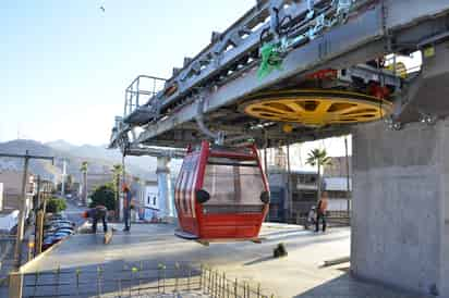 El Teleférico de Torreón tendrá 2.9 kilómetros de líneas de acero de dos pulgadas de grosor. (FERNANDO COMPEÁN)