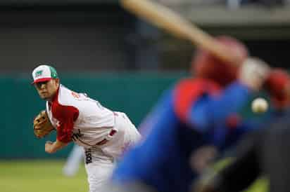 México regresa a la final de la Serie del Caribe. Con un poderoso pitcheo, la novena tricolor superó 1-0 a su similar de Cuba, que los había vencido el domingo pasado. La carrera de Ronnier Mustelier, al bate de Agustín Murillo, fue suficiente para el triunfo de Águilas de Mexicali. (EFE)