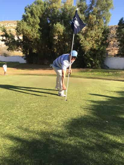 El golfista gomezpalatino, se mostró contento por el gran logro en el club donde regularmente juega. 