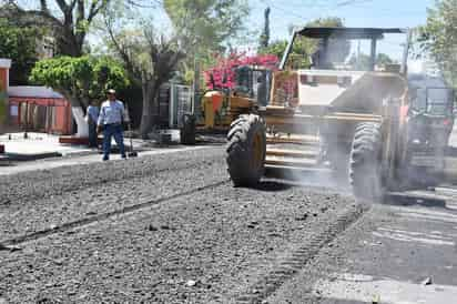 Avances. Sigue adelante la obra de repavimentación de la calle Justo Sierra del Centro de la ciudad de Gómez Palacio.