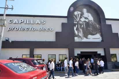 El adiós. La maestra Cecilia Solís dejó una huella honda entre familiares, amigos, compañeros y alumnos.
