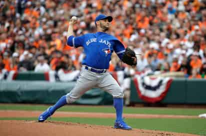 Marco Estrada lanzó seis entradas, donde permitió dos carreras limpias, en la derrota de Toronto 3-2 ante Baltimore. (AP)