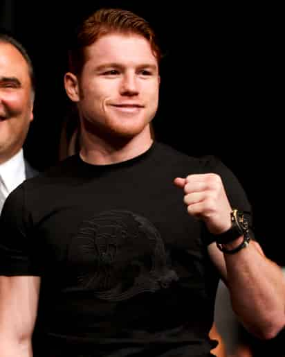  Las apuestas favorecen por un amplio margen al “Canelo”. (ARCHIVO)