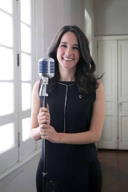 Ximena Sariñana y Jesús Navarro graban el tema Nada personal de Armando Manzanero. (NOTIMEX)