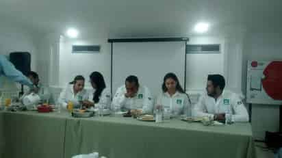 En conferencia del Partido Verde, se denunció que las 100 propuestas presentadas por Zermeño, son un plagio de un candidato de Tepic, Nayarit. (EL SIGLO DE TORREÓN) 