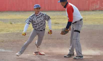 Por su parte, los Bravos dieron los batazos a la hora oportuna para derrotar al aguerrido representativo de la Escuela Normal de Torreón con pizarra de 13 carreras a 7. (EL SIGLO DE TORREÓN)