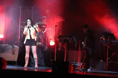 La cantante, actriz y productora María Conchita Alonso, quien ha popularizado temas como Noche de copas, Acaríciame y La loca, festeja este jueves 60 años de vida. (ARCHIVO)