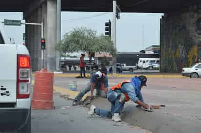 Mejoras. Continúan los trabajos en cruceros del bulevar Ejército Mexicano. 