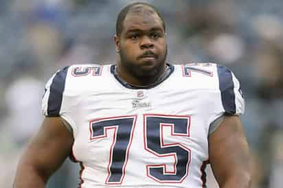 Vince Wilfork jugó 11 temporadas con los Patriots y sus últimas dos con los Texans de Houston. (Archivo)