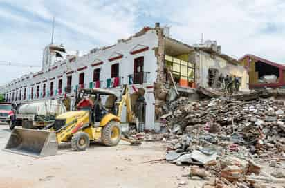 Autoridades estatales y federales realizan los censos en ambas entidades para determinar el número total de viviendas afectadas y los daños causados por el movimiento telúrico de magnitud 8.2.