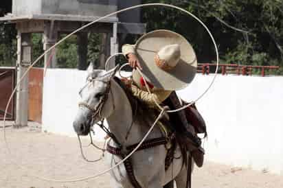 El día elegido para el festejo fue el 14 de septiembre, para que los charros tuvieran su festejo previo a la celebración del Grito de Dolores y de la Independencia. (ARCHIVO)