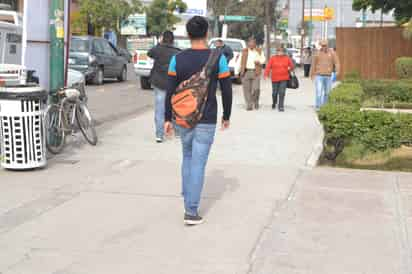 Beneficio. Entregarán becas de transporte para jóvenes estudiantes de comunidades rurales de Gómez Palacio. (ARCHIVO)