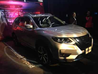 Flujo.  Nissan presentó la X Trail Híbrida 2018, con la cual busca mejorar la eficiencia del flujo de energía. (EFE)