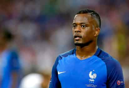 Evra actualmente se desvinculó del equipo francés Marsella. (ARCHIVO)