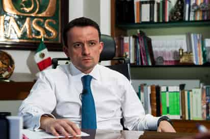 El director general del Instituto Mexicano del Seguro Social (IMSS), Mikel Arriola, admitió que ve muy cercanamente la posibilidad de competir por el Partido Revolucionario Institucional (PRI) en la Ciudad de México. (ARCHIVO)