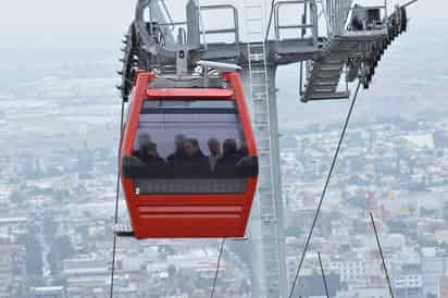 Gratis. Durante diciembre, subirse al teleférico será gratis. En enero se cobrarán 30 pesos y habrá tarifas especiales. (FERNANDO COMPEÁN)