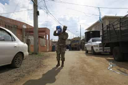 Devastado. Quedó Puerto Rico por los huracanes. (EFE)