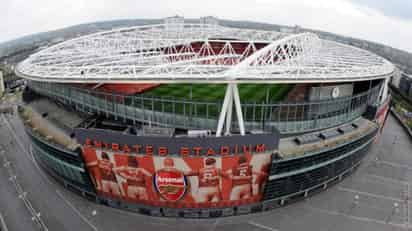 Las autoridades de higiene inglesas pidieron poner atención en las instalaciones del Emirates Stadium, casa del Arsenal. (Especial)