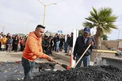 Demanda. Se inició un programa de bacheo por demandas de la ciudadanía, pues calles están en pésimo estado. (EL SIGLO DE TORREÓN/MARY VÁZQUEZ)