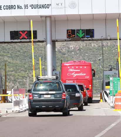 Diálogo. El gobernador habló sobre el tema con el subsecretario de Infraestructura de la SCT. (EL SIGLO DE TORREÓN) 