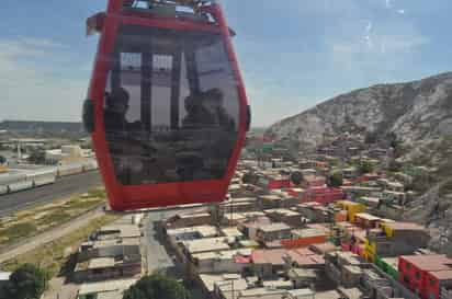 Tiempo. El paseo por Teleférico en un día tranquilo, tarda 7 minutos de ida y 7 de regreso, cuando es mayor la demanda, es de 5 minutos. (EL SIGLO DE TORREÓN) 