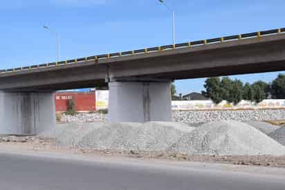 Mejoramiento. De manera coordinada, Torreón y Gómez Palacio han destinado recursos al mejoramiento del puente Plateado. (MA. ELENA HOLGUÍN)