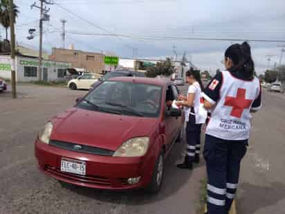 En el 'boteo' para la recaudación de fondos participa únicamente el personal de la benemérita institución. (EL SIGLO DE TORREÓN)