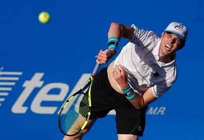 Sam Querrey cayó ante Matthew Ebden 3-6, 6-1, 6-7 en la primera ronda, en una jornada donde también quedó fuera Kei Nishikori. Cae Sam Querrey, el campeón defensor del Abierto Mexicano