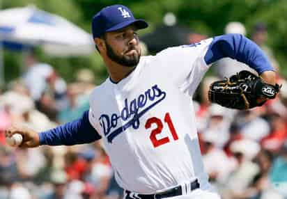 El pitcher tijuanense que pasó 14 años en MLB fue arrestado en febrero y acusado de posesión y transportación de cocaína con fines de venta. De pagar la fianza, Loaiza deberá permanecer en arresto domiciliario en San Diego bajo monitoreo de un rastreador con tecnología GPS. (AP)