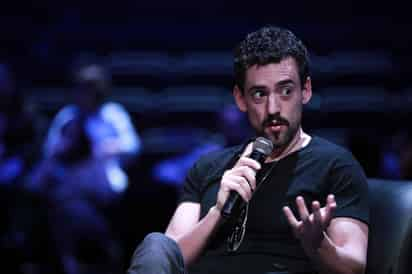 El actor durante la segunda mesa 'Desafío del cine mexicano', en el marco del Festival Internacional de Cine en Guadalajara. (EL UNIVERSAL)