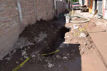 Fugas. Las de agua potable se atienden en 24 horas; las del drenaje se llevan más tiempo. (EL SIGLO DE TORREÓN)