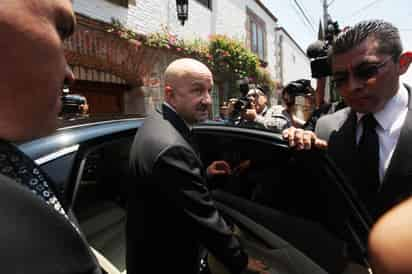 El ex presidente de México Carlos Salinas de Gortari (1988-1994) cumplió 70 años el pasado martes 3 de abril. A lo largo de todos estos años, la imagen del ex mandatario se ha visto envuelta en la polémica. Hechos, rumores y mitos rodean su figura. (ARCHIVO)