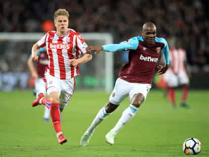 Con el empate, West Ham llegó a 35 puntos y se alejó a siete del Southampton, lugar 18 de la clasificación. (AP)