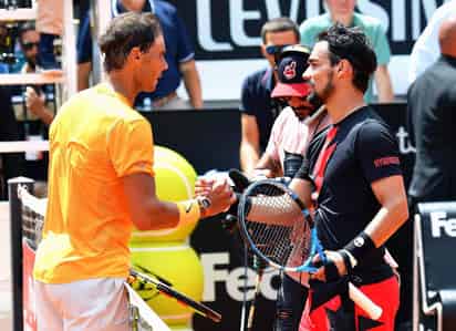 El favorito del certamen logró sobreponerse al primer escarceo y dio cuenta de Fognini en los siguientes dos sets para llevarse el partido.