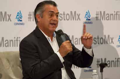 'Yo iba a votar por Margarita, pero pues ya se fue', bromeó.