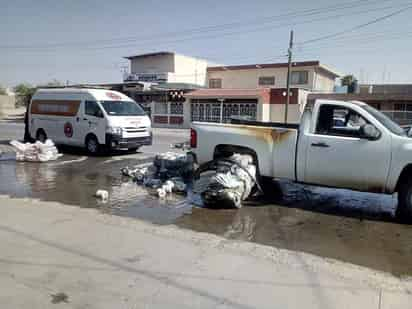 El vehículo siniestrado es una camioneta Chevrolet modelo 2012 de color blanco. (EL SIGLO DE TORREÓN) 