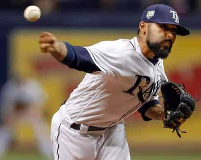 El mexicano Sergio Romo retiró este sábado sin problemas la novena entrada, en la blanqueada de su equipo, Rayas de Tampa Bay, por 4-0 a Yanquis de Nueva York, en la temporada 2018 de las Grandes Ligas de beisbol. (ARCHIVO)