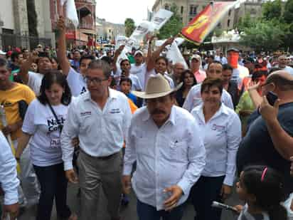 Concluye. Ayer se realizó el cierre de Morena en la Plaza de Armas. (EL SIGLO DE TORREÓN/GUADALUPE MIRANDA)