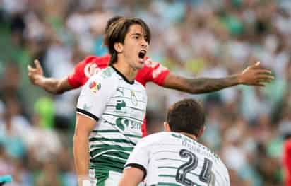 Entre su palmarés, el jugador destaca con dos Liga MX, un Campeón de Campeones y una Copa MX. (ARCHIVO)