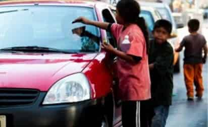 Obligados. Los menores eran obligados a pedir dinero en las calles de Tepic por tres sujetos que ya fueron detenidos. (AGENCIAS)